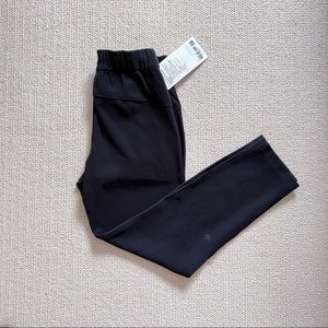 Lululemon On The Fly 7/8 Pant Woven